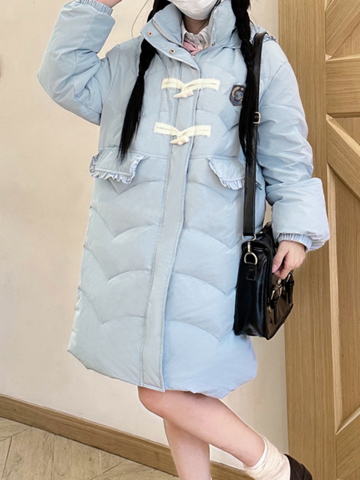 Mid-Length Loose Duck Down Coat with Toggle Buttons - Thick Winter Jacket for Petite Sizes, Perfect for Cold Weather Style Mid-Length Loose Duck Down Coat with Toggle Buttons - Thick Winter Jacket for Petite Sizes, Perfect for Cold Weather Style