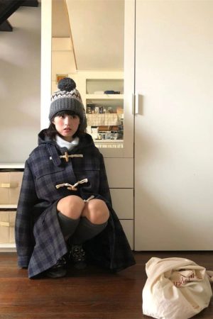 Mid-Length Wool Plaid Toggle Button Hooded Coat for Winter 2025 - Stylish Sheepskin Design, Cozy Layering Essential