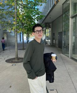 Military Green Knitted Long Sleeve Shirt for Men â€“ Casual Round Neck Top in Autumn/Winter Style