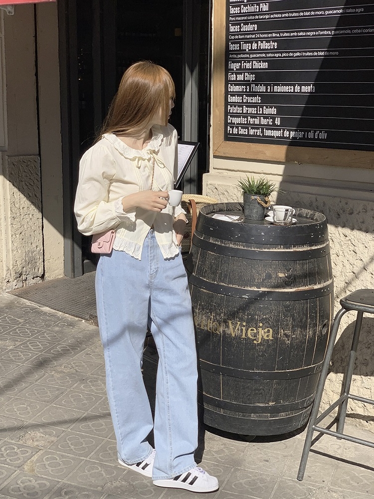 Milk Yellow Ruffled Bubble Shirt with Crochet Lace Top - Stylish Korean-Style Fashion for a Chic Look Milk Yellow Ruffled Bubble Shirt with Crochet Lace Top - Stylish Korean-Style Fashion for a Chic Look