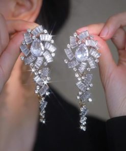 Minimalist 925 Silver Crystal Petal Tassel Earrings - Niche Design Ear Studs for Unique Style