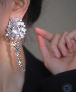 Minimalist 925 Silver Crystal Petal Tassel Earrings - Niche Design Ear Studs for Unique Style