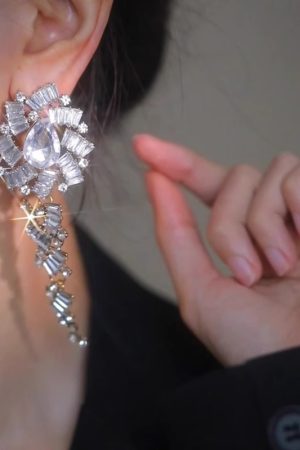 Minimalist 925 Silver Crystal Petal Tassel Earrings - Niche Design Ear Studs for Unique Style