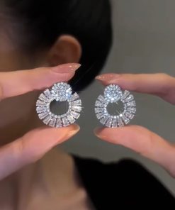 Minimalist 925 Silver Earrings with Luxury Beads - Elegant High-End Ear Clips for Women, Trendy Fashion Accessories