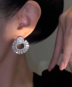 Minimalist 925 Silver Earrings with Luxury Beads - Elegant High-End Ear Clips for Women, Trendy Fashion Accessories