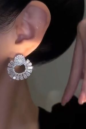 Minimalist 925 Silver Earrings with Luxury Beads - Elegant High-End Ear Clips for Women, Trendy Fashion Accessories