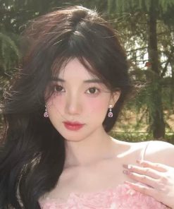 Minimalist 925 Silver Needle Pink Zircon Earrings, Trendy Niche Design Ear Accessories for Everyday Wear