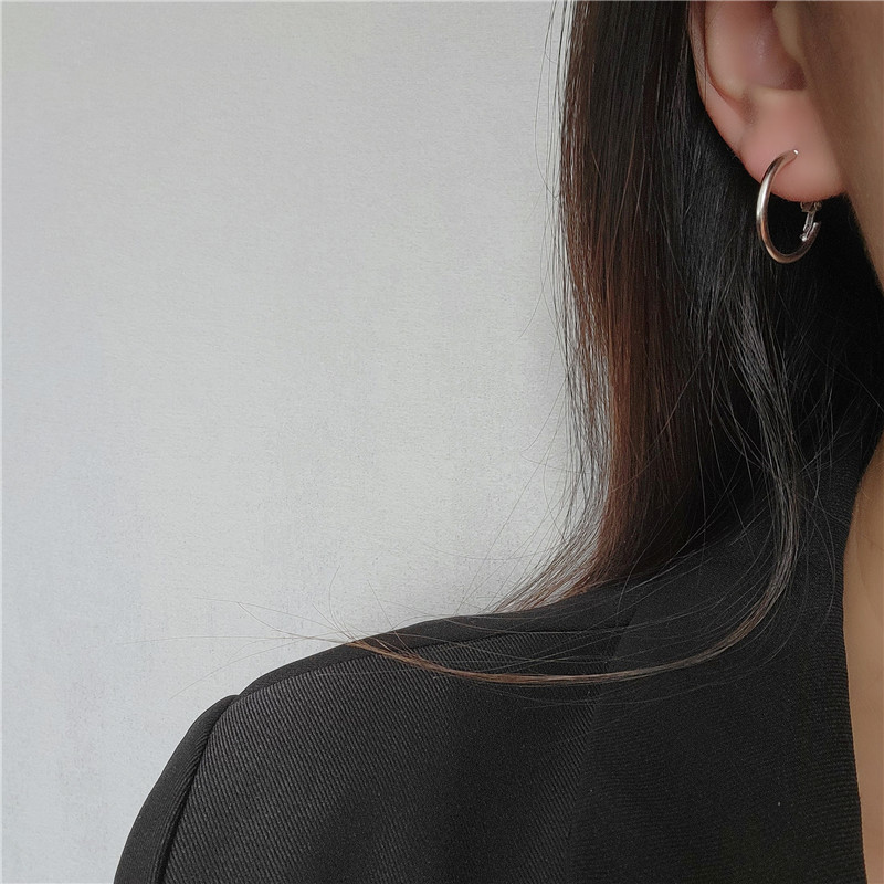 Minimalist Alloy Electroplated Round Stud Earrings for Women - Versatile Simple Hoop Ear Accessories Minimalist Alloy Electroplated Round Stud Earrings for Women - Versatile Simple Hoop Ear Accessories