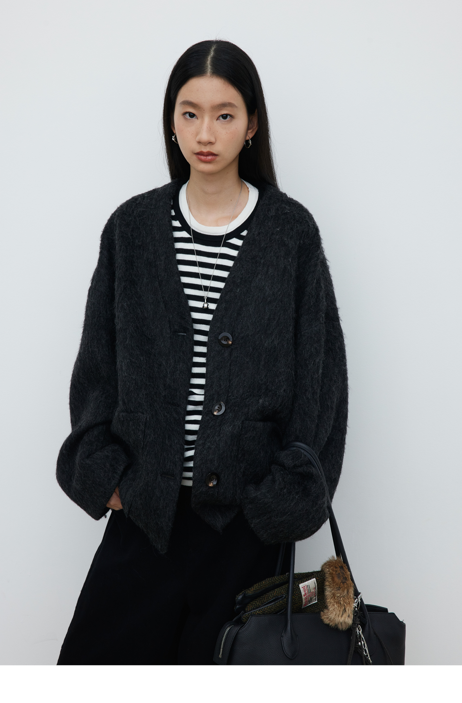 Minimalist Alpaca Wool Long Hair Coat - Relaxed Fit, Cozy Layering Piece for Effortless Style Minimalist Alpaca Wool Long Hair Coat - Relaxed Fit, Cozy Layering Piece for Effortless Style