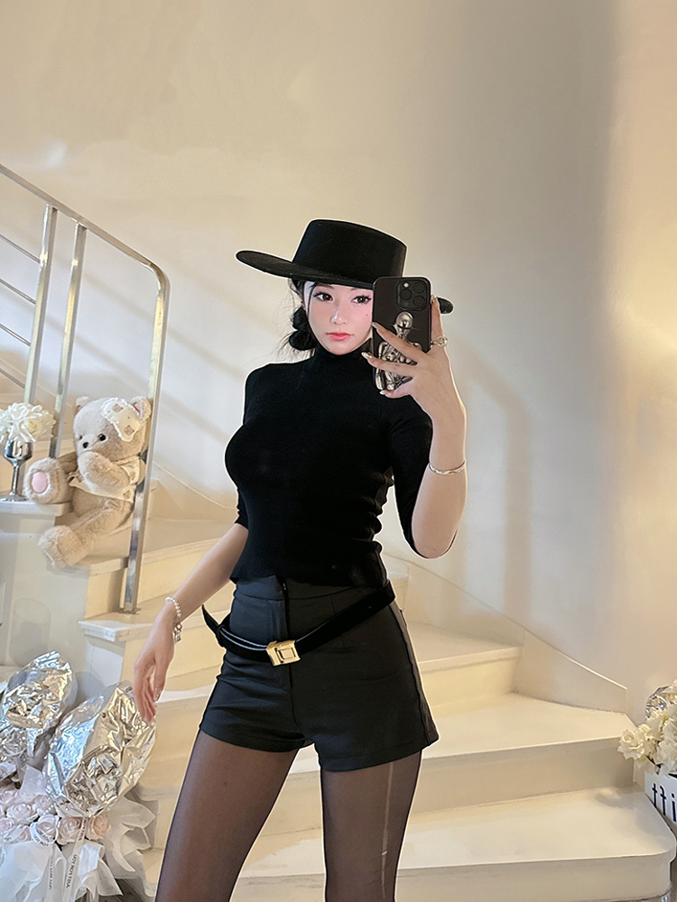 Minimalist American Fashion Half-High Neck Knitted Slim-Fit Solid Color Three-Quarter Sleeve Shirt for Girls - Spring Summer Style Minimalist American Fashion Half-High Neck Knitted Slim-Fit Solid Color Three-Quarter Sleeve Shirt for Girls - Spring Summer Style