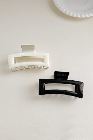 Minimalist Black and White Metal Square Shark Clip - Versatile High-End Hair Accessory for Elegant Updos and Chic Styles