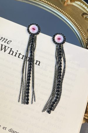 Minimalist Black Clavicle Chain Necklace with Big Eye Element and Crystal Inlay - 2025 European American Trendy Jewelry
