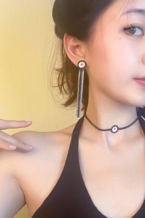 Minimalist Black Clavicle Chain Necklace with Big Eye Element and Crystal Inlay - 2025 European American Trendy Jewelry