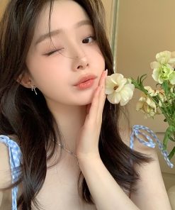 Minimalist Bowknot Earrings - Trendy Ins Fashion, Versatile Casual Style, Sweet and Cool Ear Studs for Unique Personality