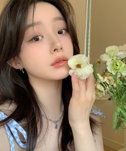 Minimalist Bowknot Earrings - Trendy Ins Fashion, Versatile Casual Style, Sweet and Cool Ear Studs for Unique Personality