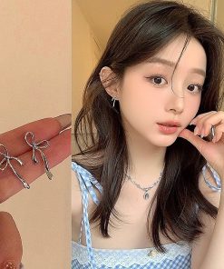 Minimalist Bowknot Earrings - Trendy Ins Fashion, Versatile Casual Style, Sweet and Cool Ear Studs for Unique Personality