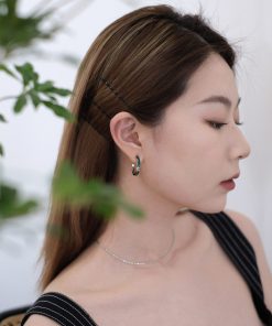 Minimalist C-Shaped Earrings for Women, Retro Floating Design with Dark Green Accents, 925 Silver Metal Texture Ear Accessories