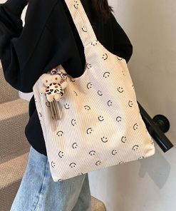 Minimalist Casual Large-Capacity Shoulder Bag - Trendy Underarm Tote for Spring/Summer 2025 Fashion