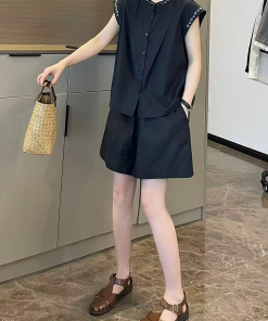 Minimalist Casual Women's Embroidered Cap Sleeve Shirt and Shorts Two-Piece Set - Summer 2025 Fashion