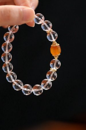 Minimalist Chinese Style Artificial Crystal Bracelet for Women - Classic Single Circle Design Jewelry Gift for Girlfriend or Friend