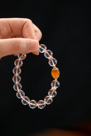 Minimalist Chinese Style Artificial Crystal Bracelet for Women - Classic Single Circle Design Jewelry Gift for Girlfriend or Friend