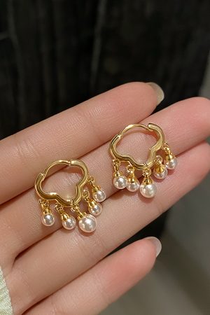 Minimalist Cloud Tassel Pearl Pendant Earrings for Women - Trendy Ethereal Ear Clips for 2025 Fashion