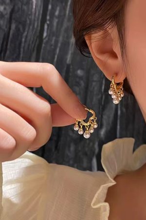 Minimalist Cloud Tassel Pearl Pendant Earrings for Women - Trendy Ethereal Ear Clips for 2025 Fashion