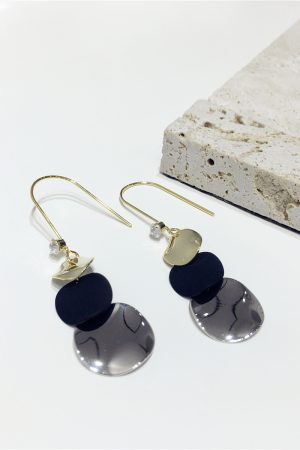 Minimalist Contrasting Color Black Metal Round Hook Earrings for Slimming Face - 2025 Niche Design Fashion Accessories