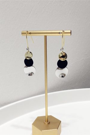 Minimalist Contrasting Color Black Metal Round Hook Earrings for Slimming Face - 2025 Niche Design Fashion Accessories