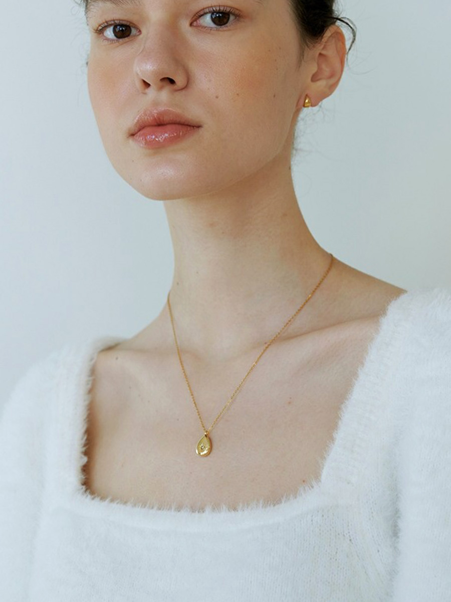 Minimalist Diamond-Inlaid Teardrop Necklace - French Elegance for Commuting, Versatile and Colorfast Texture Minimalist Diamond-Inlaid Teardrop Necklace - French Elegance for Commuting, Versatile and Colorfast Texture
