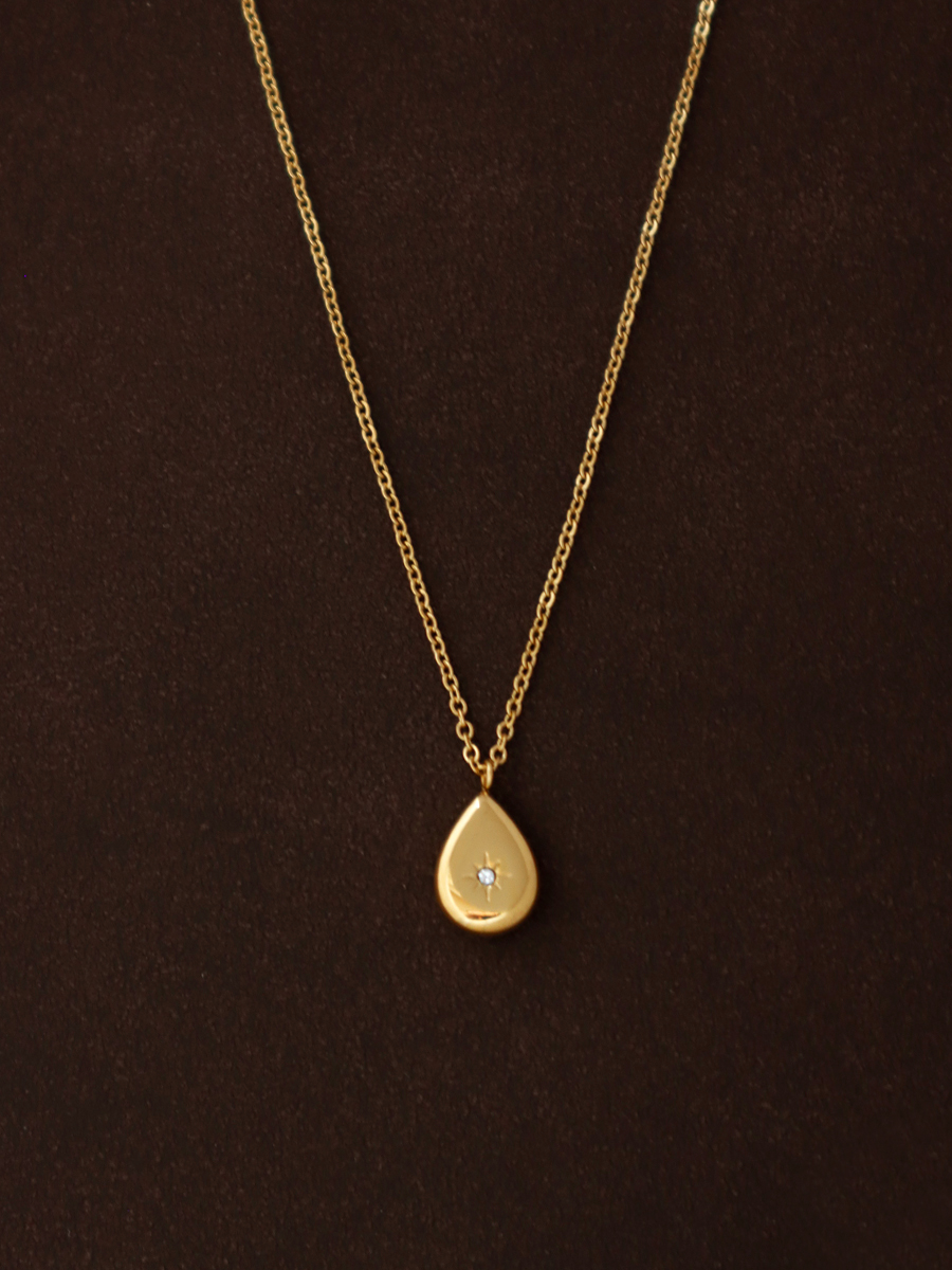 Minimalist Diamond-Inlaid Teardrop Necklace - French Elegance for Commuting, Versatile and Colorfast Texture Minimalist Diamond-Inlaid Teardrop Necklace - French Elegance for Commuting, Versatile and Colorfast Texture