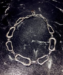 Minimalist Exaggerated Irregular Rectangular Geometric Necklace - Plain Metal Clavicle Chain Neck Accessory for Modern Style