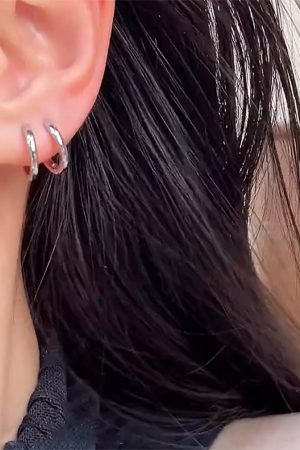 Minimalist Four-Piece Hoop Earring Set for Women, Korean Cold Aesthetic, Sleep-Friendly, 2025 Trendy Jewelry