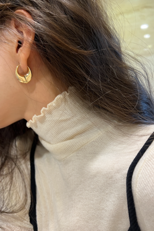 Minimalist French Metal Earrings for Women - High-End Versatile Design, Chic Jewelry Accessories