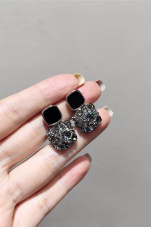 Minimalist Full Diamond Inlaid Square S925 Silver Needle Earrings - Sparkling Black Geometric Drop Earrings for Chic Style