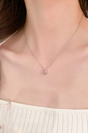 Minimalist Geometric Circle Necklace - Elegant Clavicle Chain, High-End Luxury Design, 2025 Fashion Must-Have