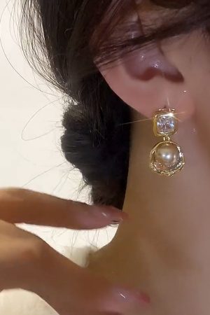 Minimalist Geometric Drop Earrings - High-End Women's Fashion Jewelry for Daily Wear - Korean & Japanese Inspired Design