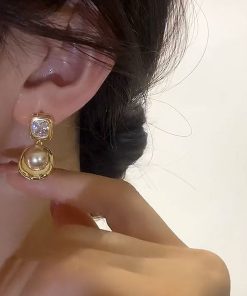 Minimalist Geometric Drop Earrings - High-End Women's Fashion Jewelry for Daily Wear - Korean & Japanese Inspired Design