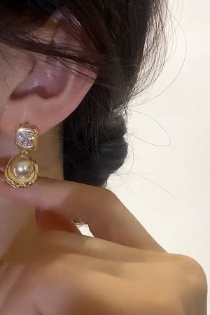 Minimalist Geometric Drop Earrings - High-End Women's Fashion Jewelry for Daily Wear - Korean & Japanese Inspired Design