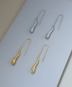 Minimalist Geometric Line Liquid Water Drop Earrings in Gold and Silver - Retro High-End Fashion Accessory for Versatile Looks