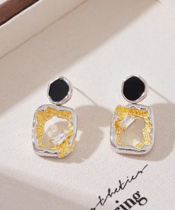 Minimalist Geometric Square Drop Earrings - French Vintage Retro Style, Slim Fit, Chic Accessories for Modern Fashion