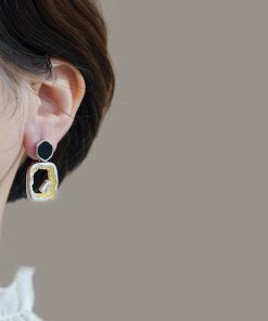 Minimalist Geometric Square Drop Earrings - French Vintage Retro Style, Slim Fit, Chic Accessories for Modern Fashion