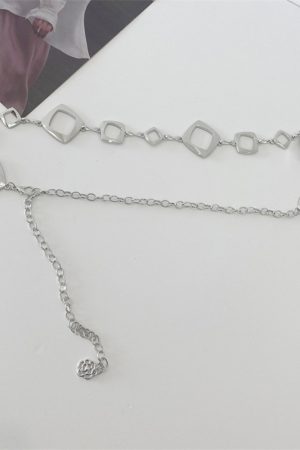 Minimalist Geometric Waist Chain for Women - Versatile Belt Accessory for JK Skirts, Shirt Dresses, and Low-Waist Pants