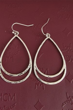 Minimalist Geometric Water Drop Earrings in Silver - Light Luxury Hollow Design for Women, Perfect for Everyday Wear