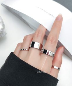 Minimalist Glossy Surface Open Finger Ring for Men and Women, Trendy Korean and Japanese Style, Fashionable Wide Band Accessory