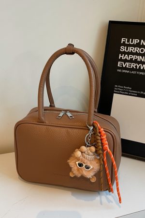 Minimalist High-End Feel Women's Bowling Bag - Versatile Shoulder and Handheld Retro Style for Spring/Summer 2025