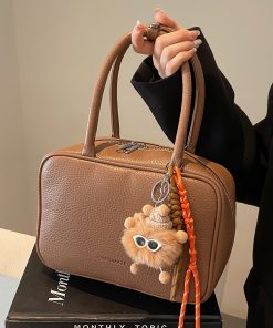 Minimalist High-End Feel Women's Bowling Bag - Versatile Shoulder and Handheld Retro Style for Spring/Summer 2025