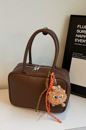Minimalist High-End Feel Women's Bowling Bag - Versatile Shoulder and Handheld Retro Style for Spring/Summer 2025