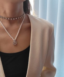 Minimalist High-End Layered Necklace with Exquisite Diamond and Pearl Accents for Elegant Fashion