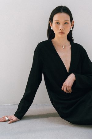 Minimalist Inverted Heart Silver Snake Bone Chain Necklace - High-End Layered Sweater Chain - Korean Style Fashion Accessory